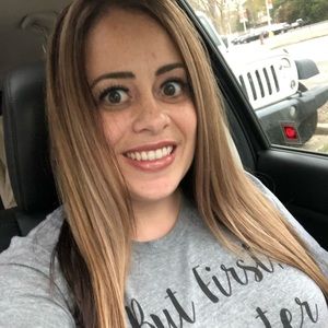 Meet your Posher, Nicole